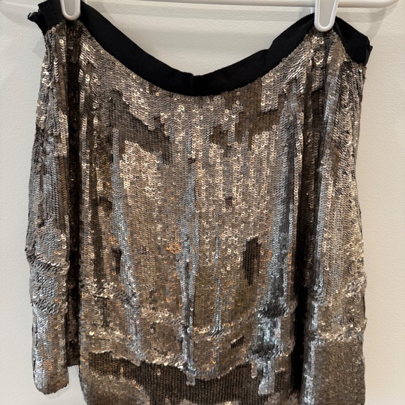 Theory - Antique Gold "Rickena Frosted" Sequin Skirt, Size 6 - Picture 4 of 4